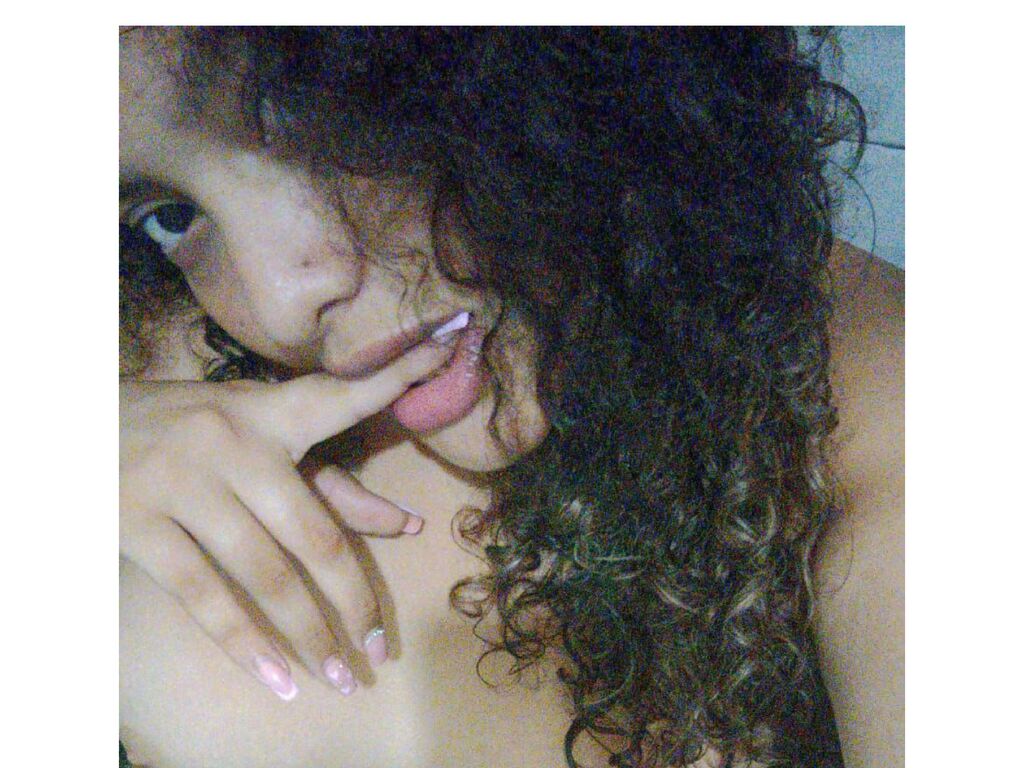Adriana Gate Picture